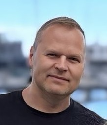 Денис Капучак